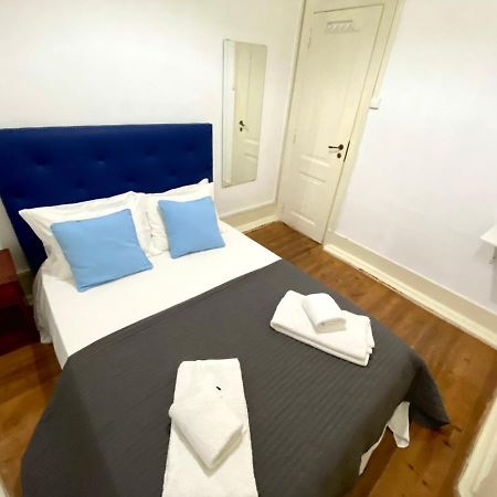 Relax Chiado 3 - Cute Little Double Room With Shared Bathroom Лиссабон Экстерьер фото