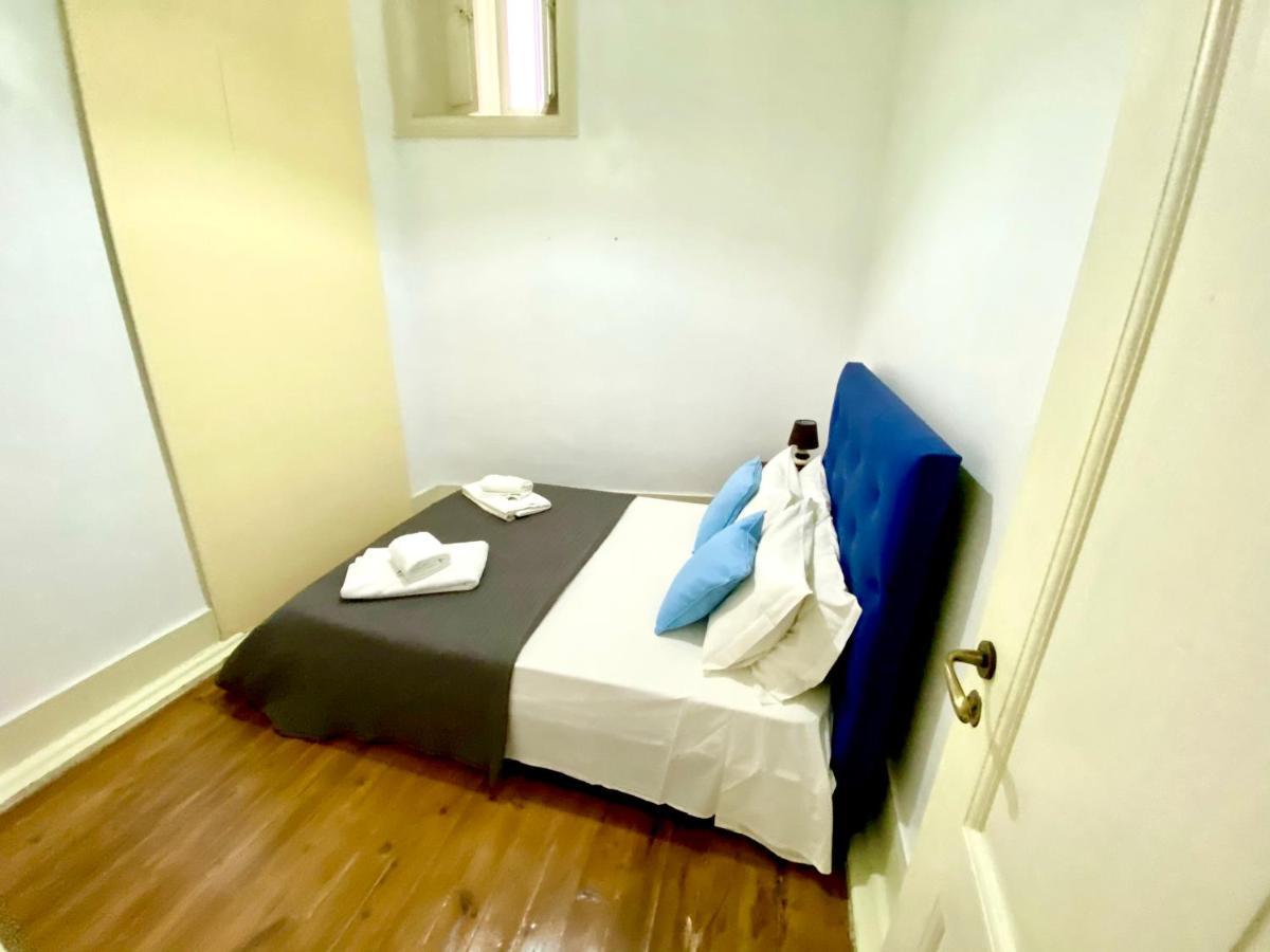 Relax Chiado 3 - Cute Little Double Room With Shared Bathroom Лиссабон Экстерьер фото