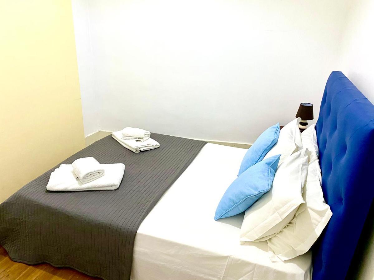 Relax Chiado 3 - Cute Little Double Room With Shared Bathroom Лиссабон Экстерьер фото